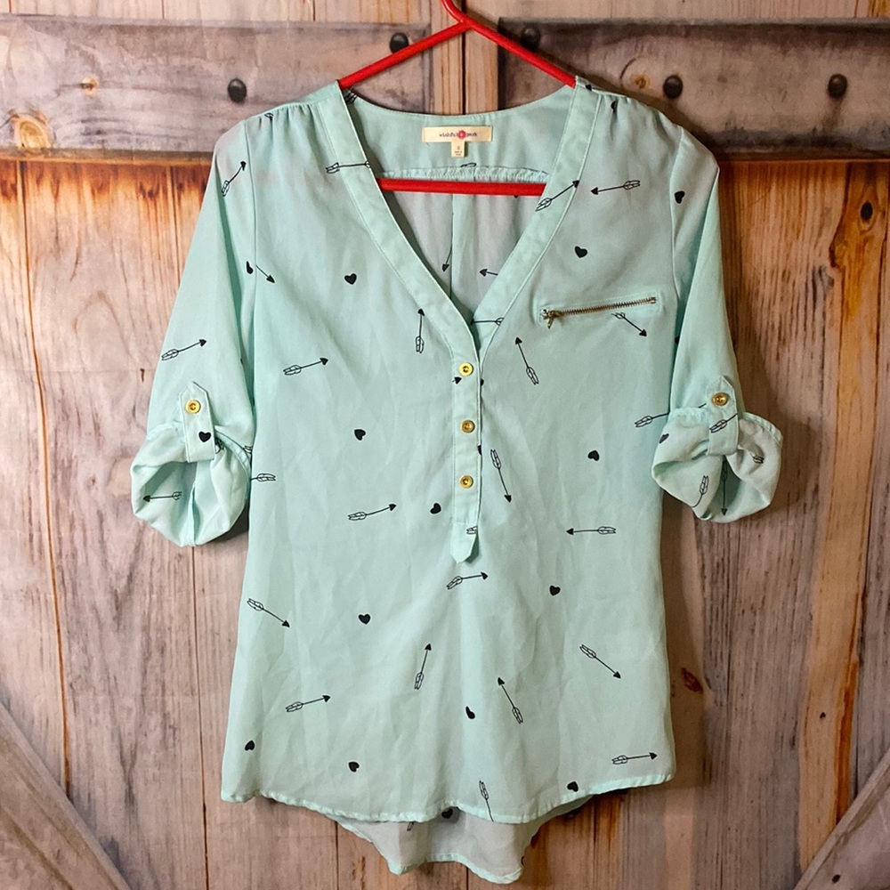Tab Sleeve Quarter Button Blouse NWOT O